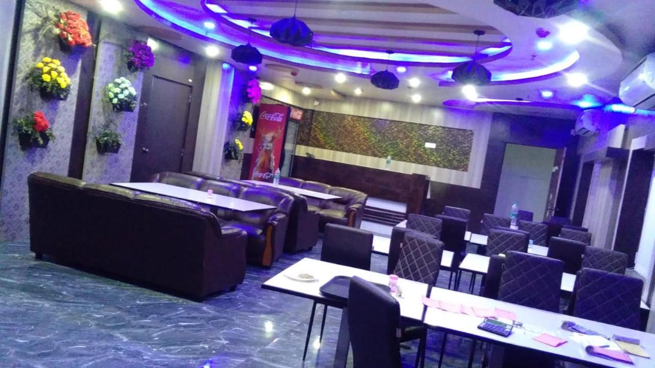 Hotel Rajmahal Tarapith Extérieur photo
