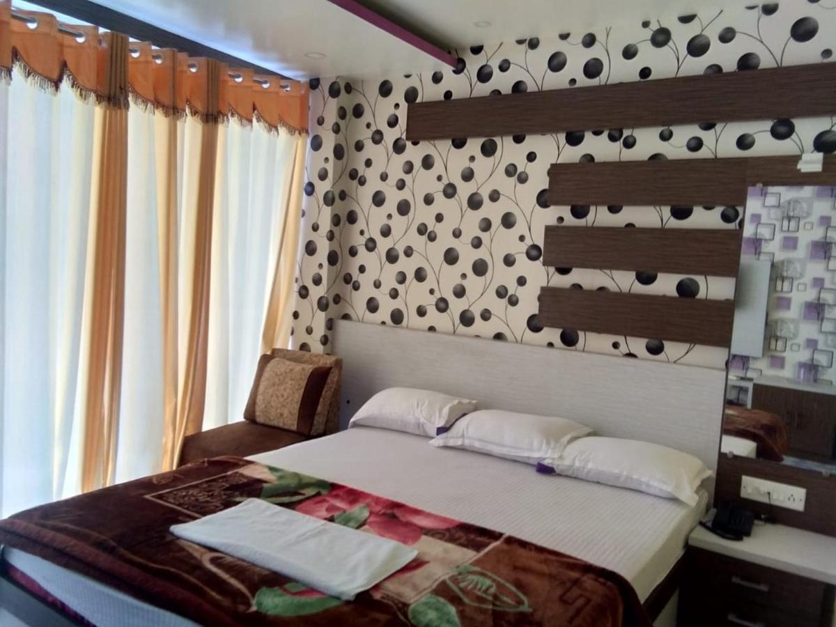 Hotel Rajmahal Tarapith Extérieur photo